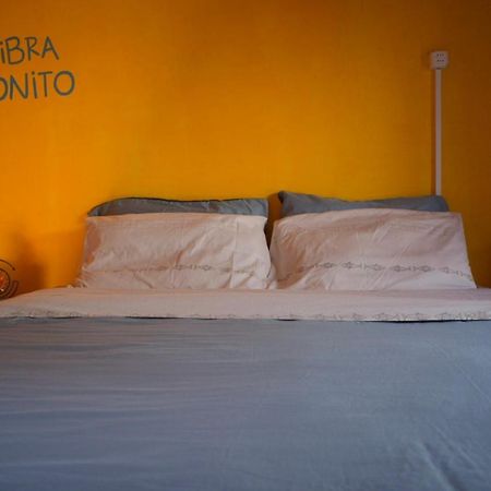 Mar De Fondo Hostel Punta Del Diablo Exteriör bild