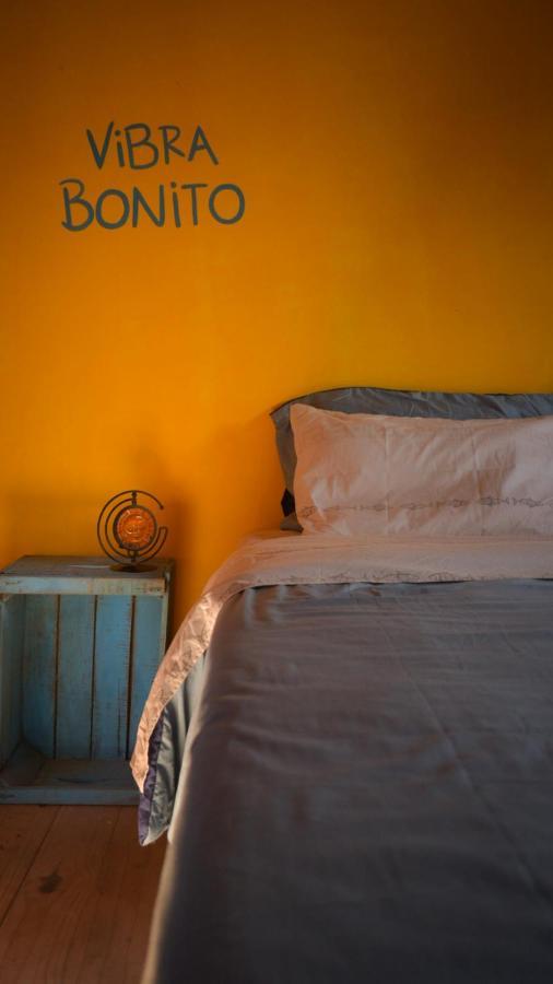 Mar De Fondo Hostel Punta Del Diablo Exteriör bild